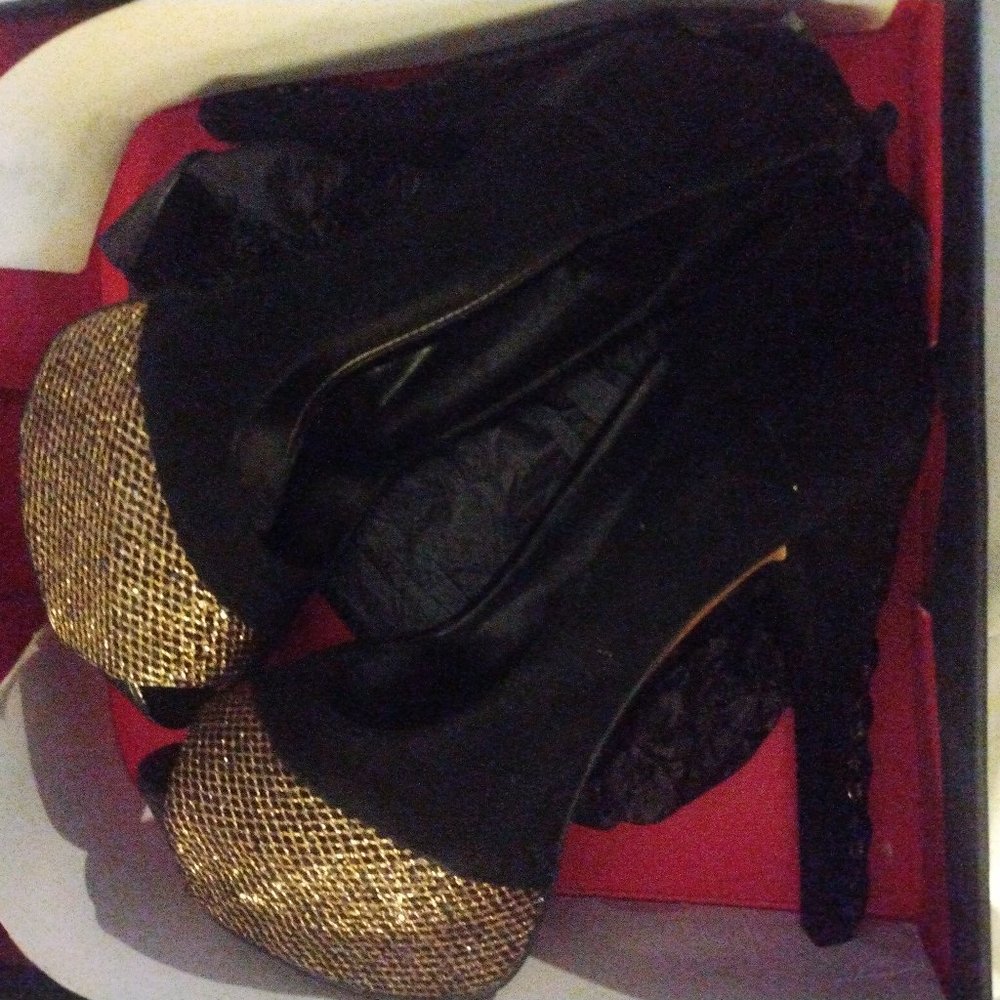 Wild pair shoes